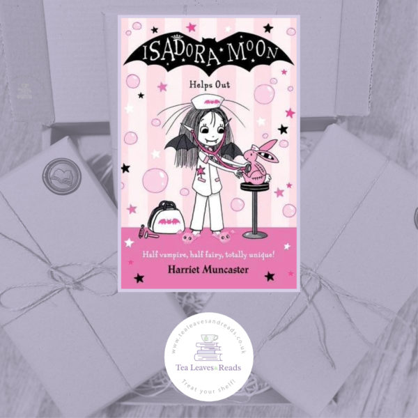 Isadora Moon Helps Out by Harriet Muncaster
