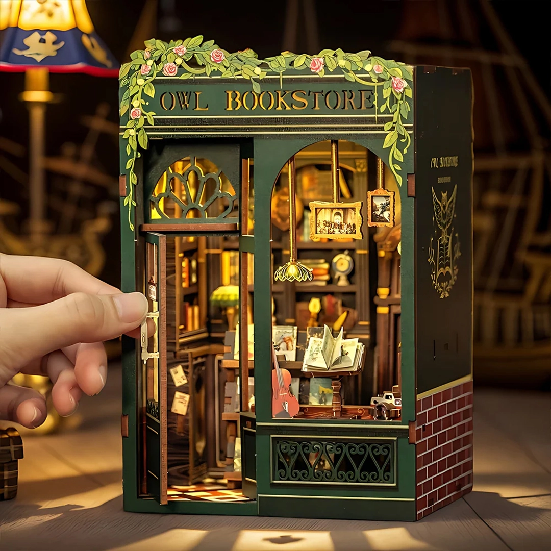 Owl Bookstore Book Nook Kit