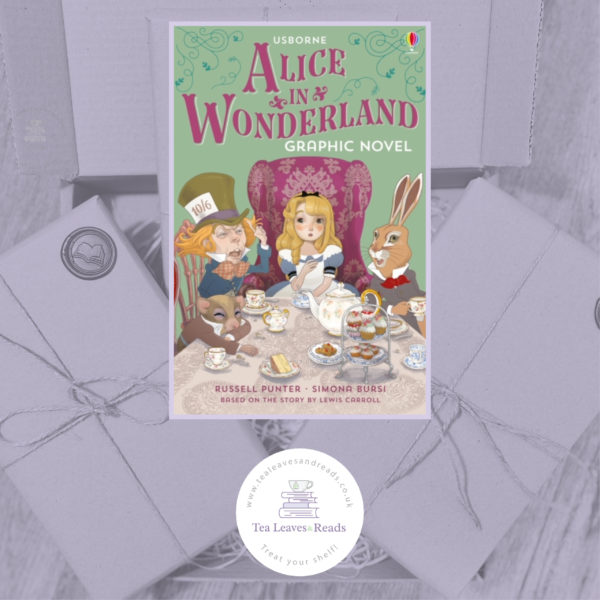 Alice in Wonderland: The Graphic Novel by Russell Punter