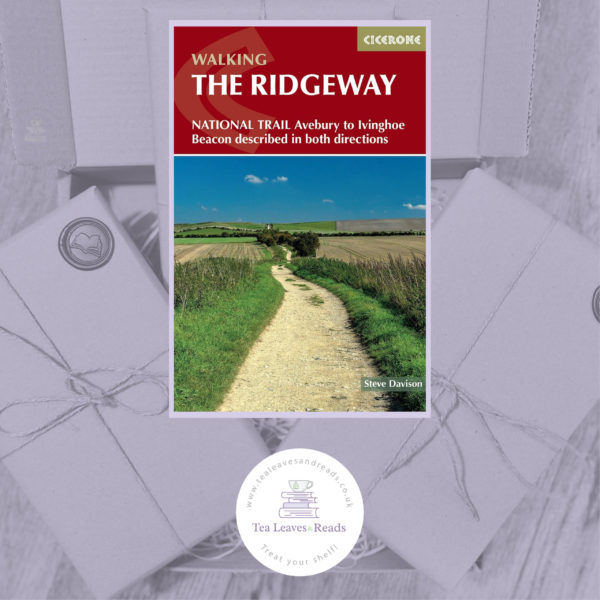 The Ridgeway National Trail: Avebury to Ivinghoe Beacon by Steve Davison