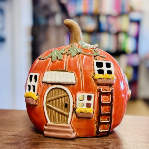 Village Pottery Autumn Pumpkin House